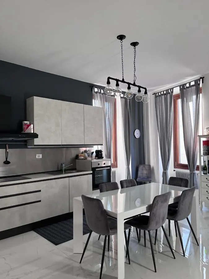 Apartment Splendid Lake 2 Desenzano del Garda